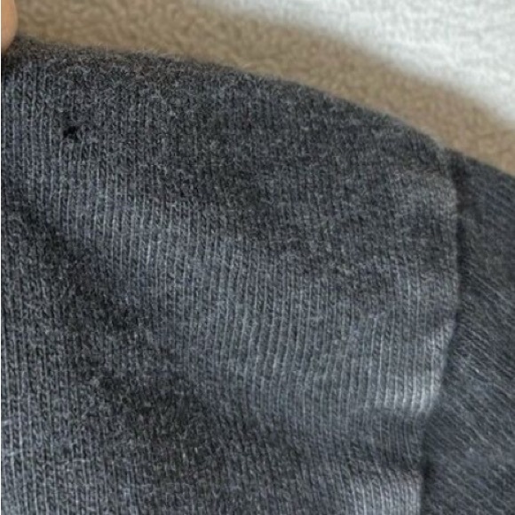 Abercrombie & Fitch Black Graphic Tee Size Small - Picture 9 of 9